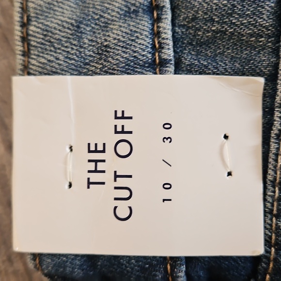 Lucky Brand Blue Jean Shorts with Frayed Hem Size 10 New - Picture 4 of 5